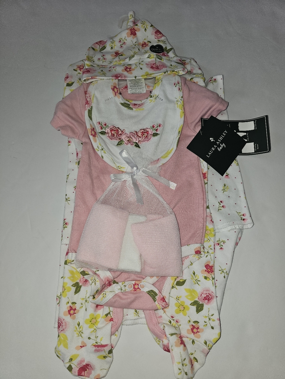 Laura Ashley Baby Girl 3-6 month 9pc set